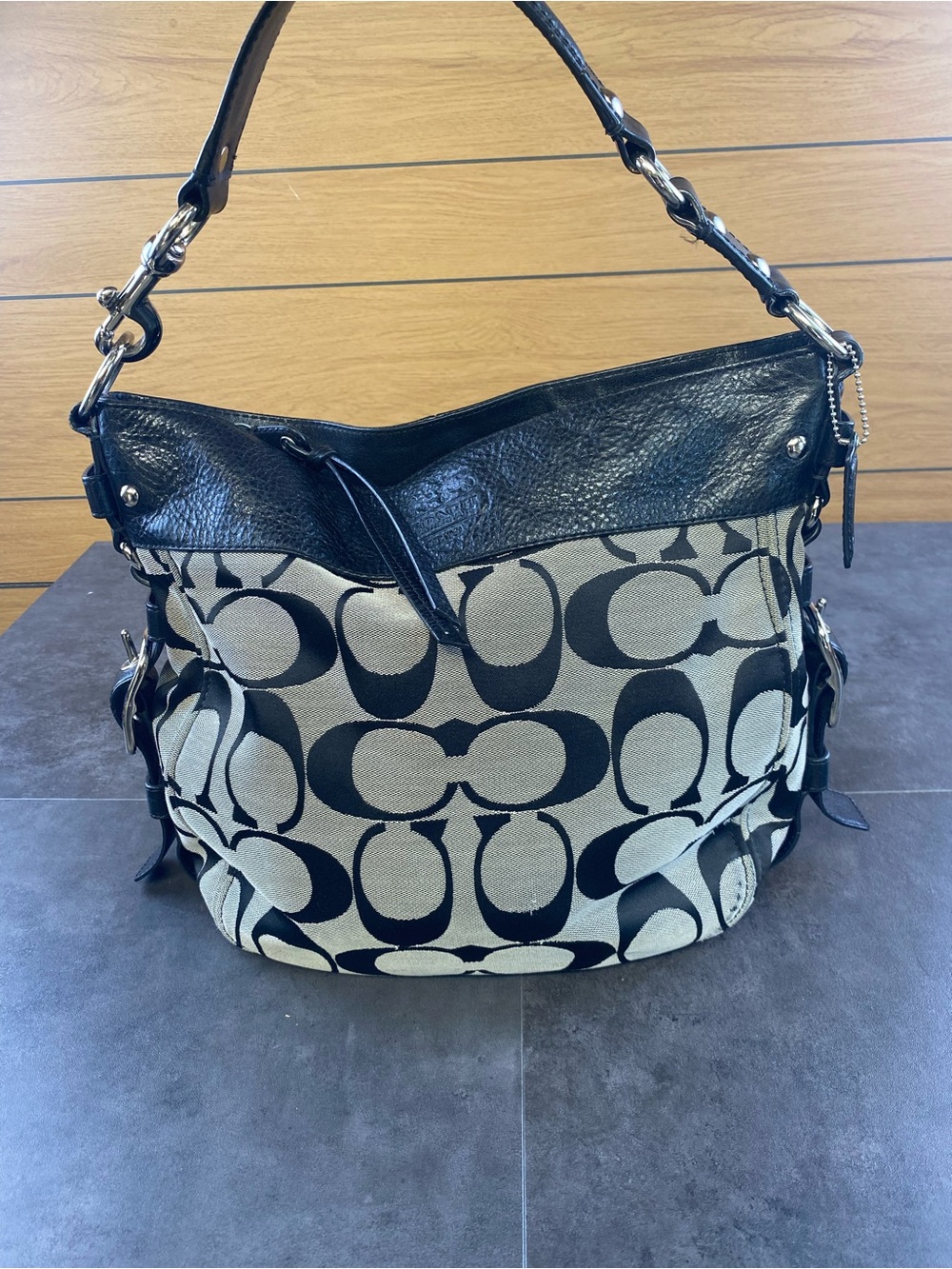Coach Zoe Black/Grey Signature Leather & Canvas Shoulder Bag-12674